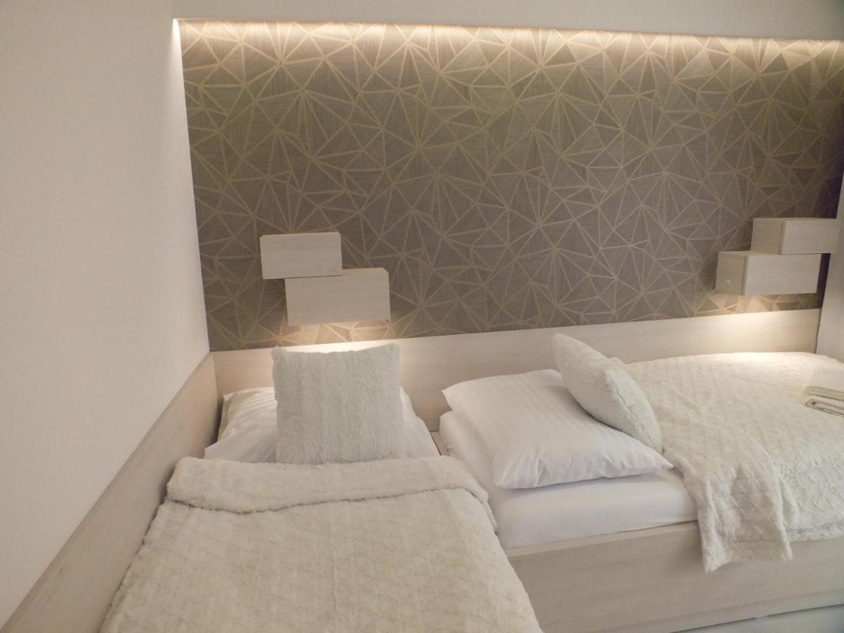 Hotel Artin Bardejov Ngoại thất bức ảnh