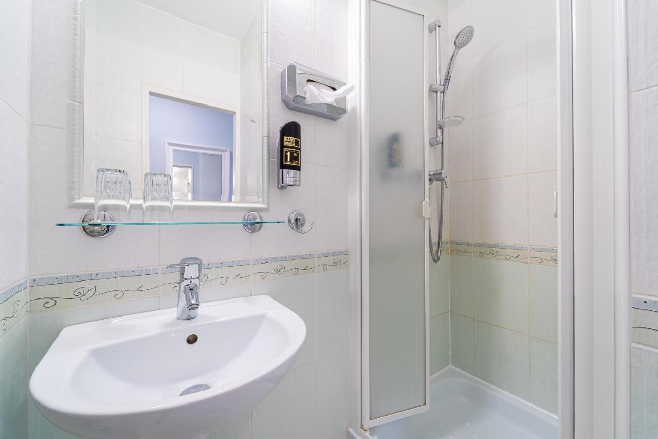 Hotel Artin Bardejov Ngoại thất bức ảnh